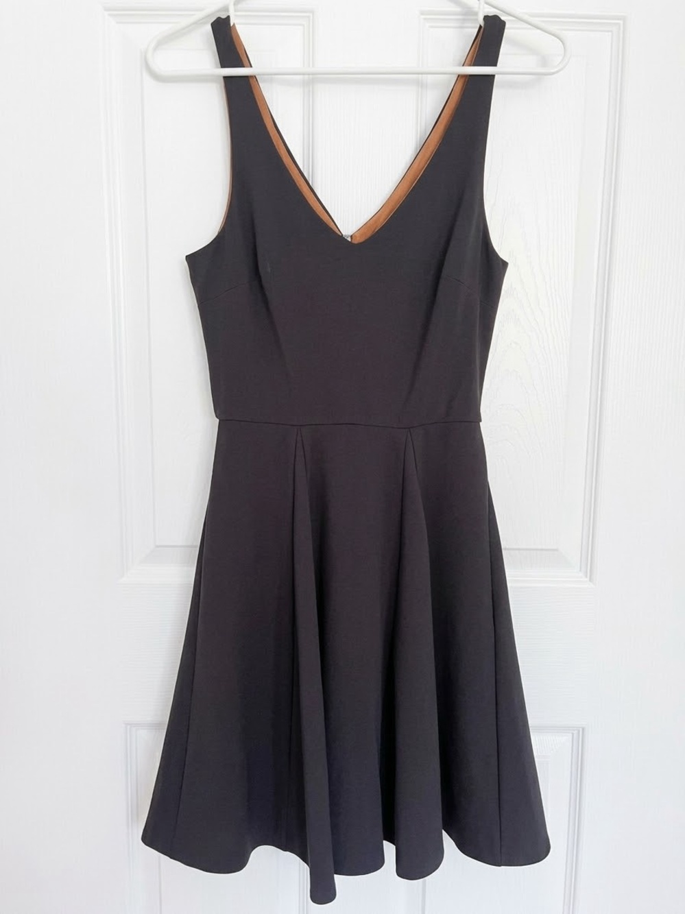 Blue Pearl Allen Schwartz Black V-Neck Pleated Fit & Flare Mini Dress
